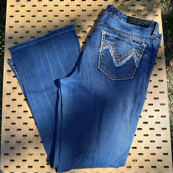 Seven7 Denim - Seven7 Women's Flare Leg Medium Wash Jeans Low Rise with Embroidered Pocket Y2K